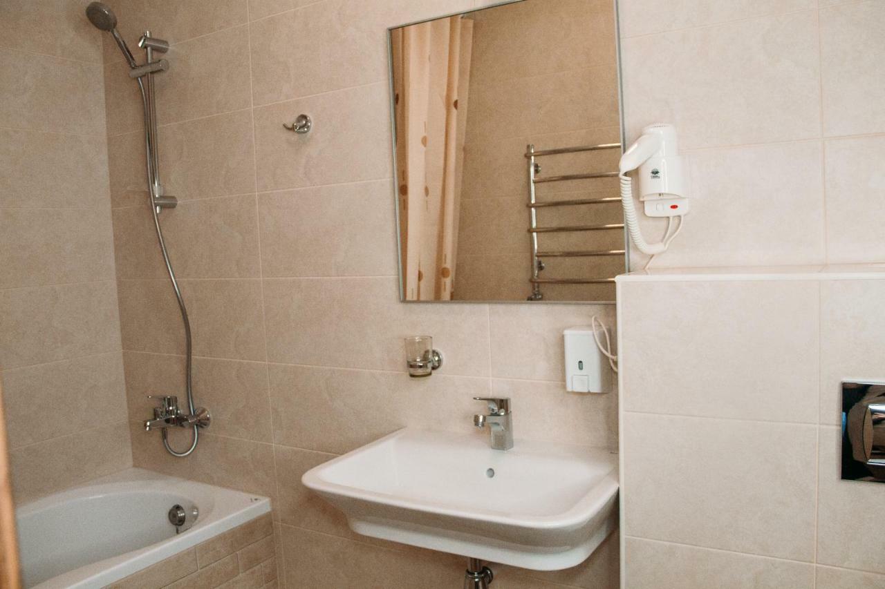 Rioro Hotel Myrhorod Eksteriør billede