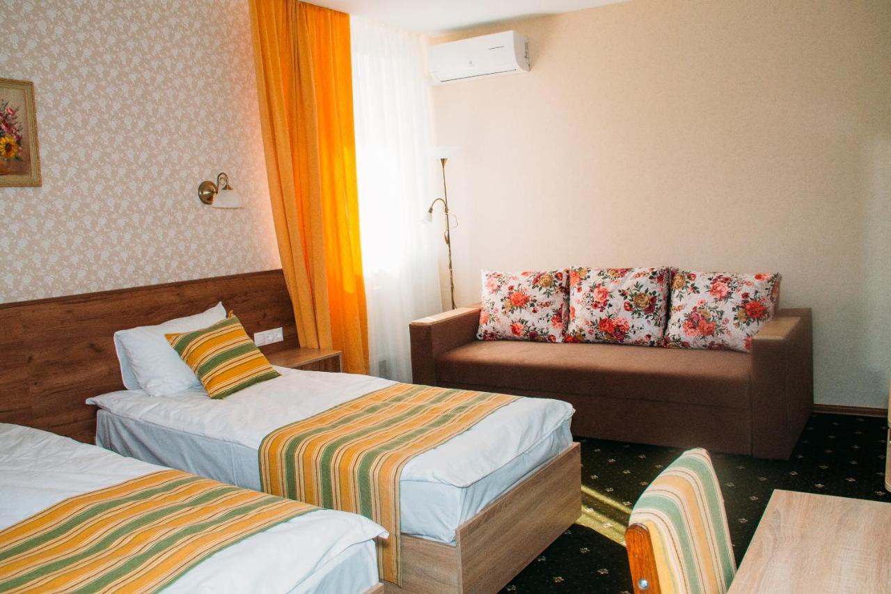 Rioro Hotel Myrhorod Eksteriør billede