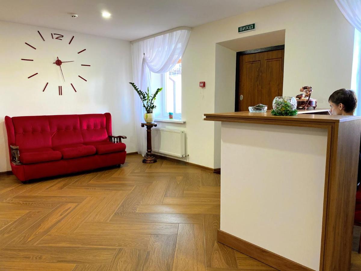 Rioro Hotel Myrhorod Eksteriør billede